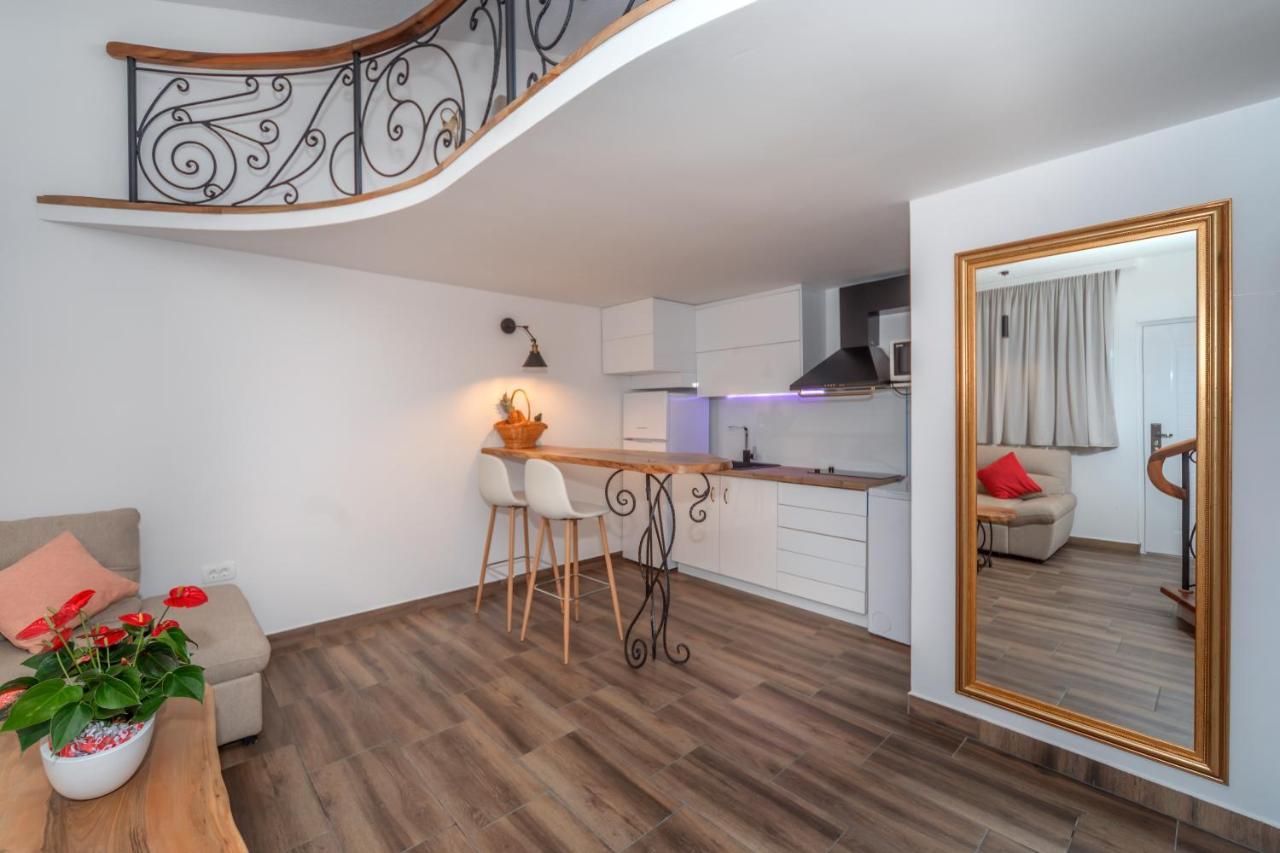 Apartment La Costa